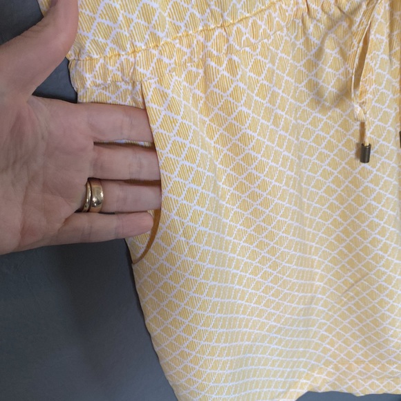 Banana Republic Factory Yellow Light Weight Spring Romper w Pockets NWT … - Picture 5 of 8